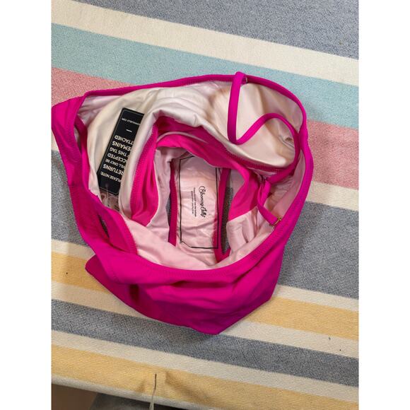 NWT Hot Pink Mesh Panel One Piece Swimsuit – Size Small - Picture 7 of 7